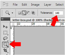 sélectionnez l’outil baguette magique avec une tolérance de 140