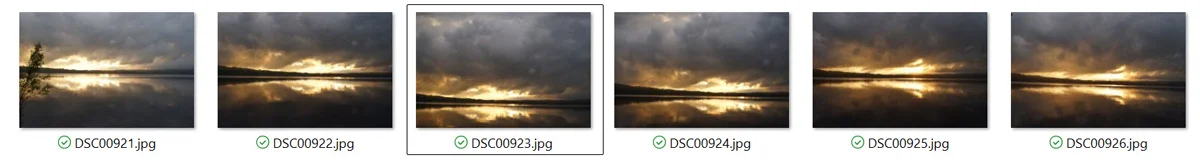 six miniatures de photos représentant un couché de soleil nuances dorées