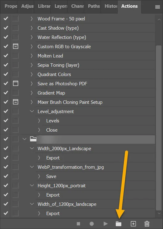 Panneau Actions de Photoshop, une flèche pointe vers le symbole create new assets